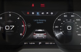 SsangYong Korando Ultimate 2020 display cluster